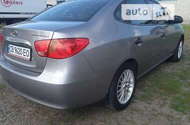 Седан Hyundai Elantra 2011 в Чернігові