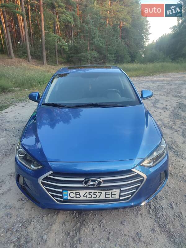 Седан Hyundai Elantra 2016 в Чернігові