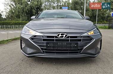 Hyundai Elantra 2019