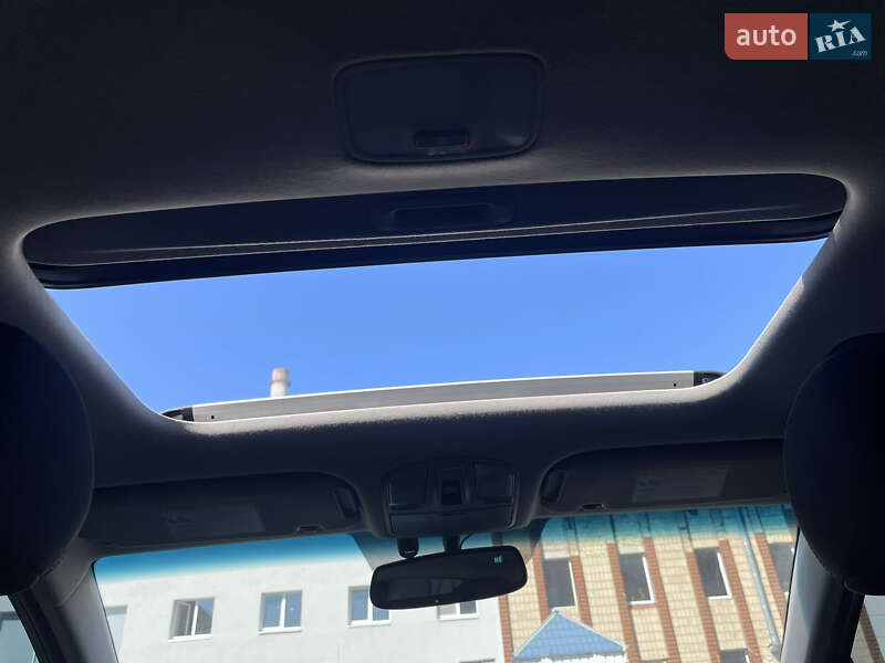 Седан Hyundai Elantra 2017 в Киеве