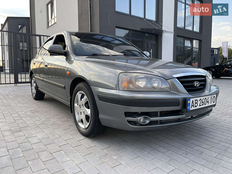 Седан Hyundai Elantra 2010 в Виннице