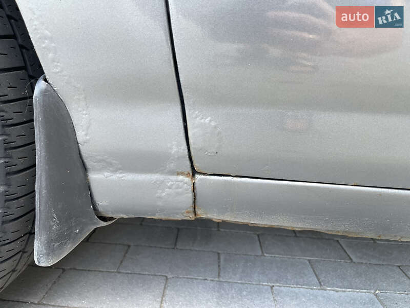 Седан Hyundai Elantra 2010 в Виннице