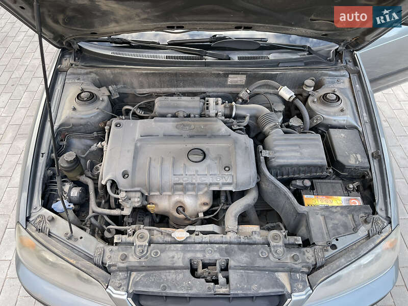 Седан Hyundai Elantra 2010 в Виннице