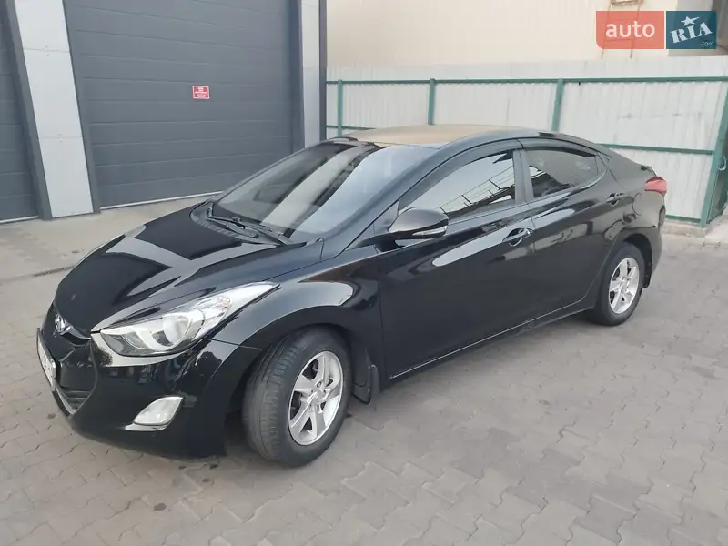 Hyundai Elantra