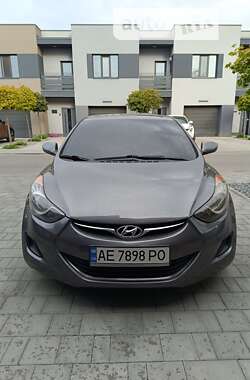 Седан Hyundai Elantra 2012 в Дніпрі