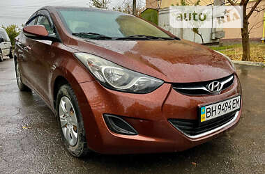 Седан Hyundai Elantra 2013 в Великодолинському