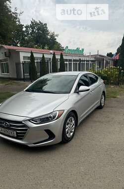 Седан Hyundai Elantra 2016 в Смеле