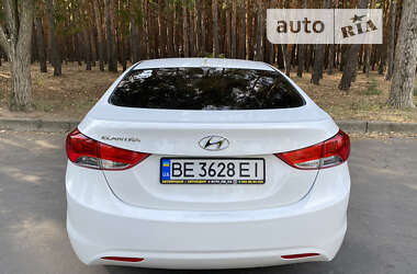 Седан Hyundai Elantra 2013 в Николаеве