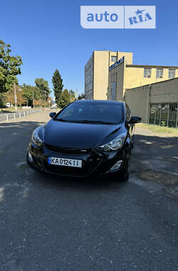 Седан Hyundai Elantra 2012 в Києві