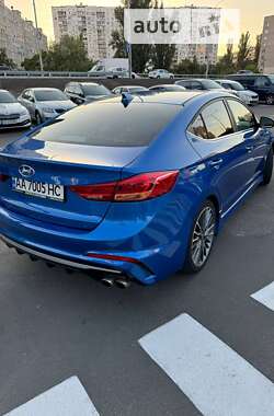 Hyundai Elantra 2016