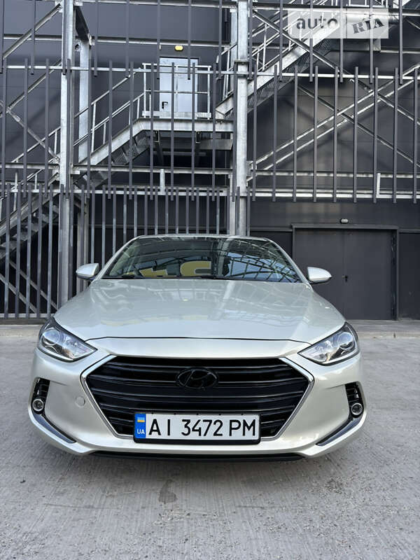 Hyundai Elantra 2017