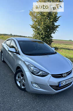 Седан Hyundai Elantra 2012 в Львове