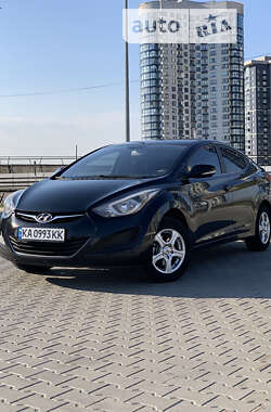 Седан Hyundai Elantra 2014 в Киеве