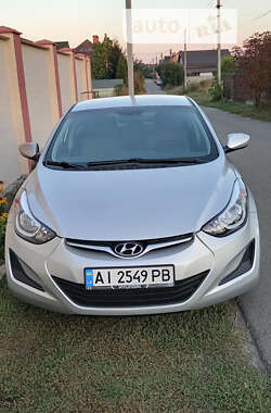 Седан Hyundai Elantra 2015 в Киеве