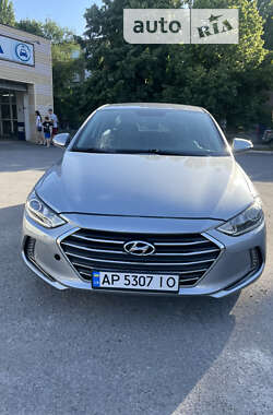 Седан Hyundai Elantra 2016 в Запорожье