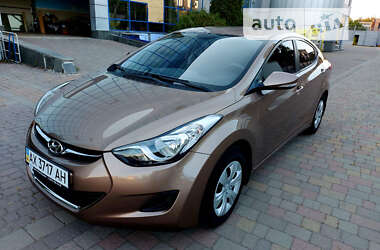 Седан Hyundai Elantra 2013 в Харкові