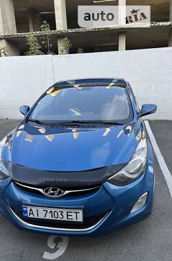 Седан Hyundai Elantra 2013 в Києві