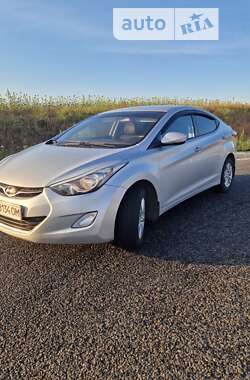 Седан Hyundai Elantra 2013 в Кривому Розі