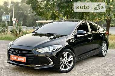 Седан Hyundai Elantra 2016 в Днепре