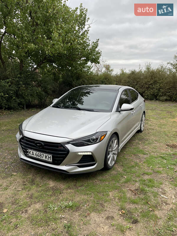 Седан Hyundai Elantra 2017 в Одессе