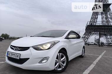 Седан Hyundai Elantra 2013 в Харкові