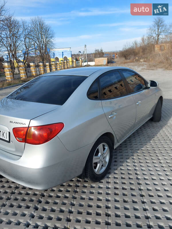 Седан Hyundai Elantra 2007 в Тульчине