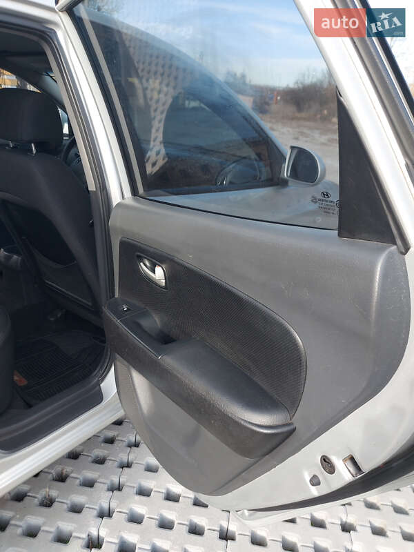 Седан Hyundai Elantra 2007 в Тульчине