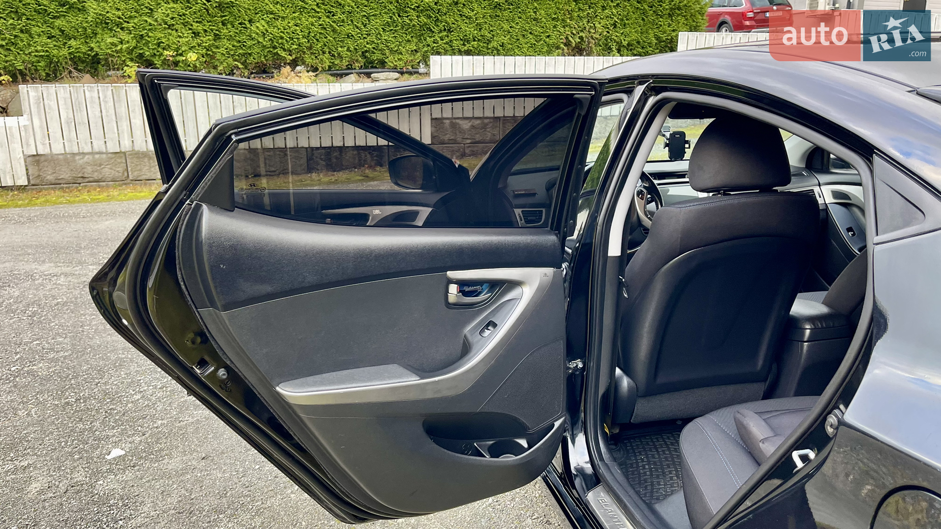 2013 Hyundai Elantra - мініатюра 11