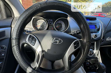 Седан Hyundai Elantra 2011 в Одессе