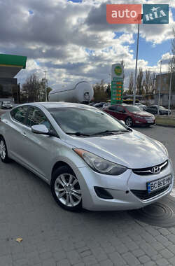 Седан Hyundai Elantra 2013 в Киеве