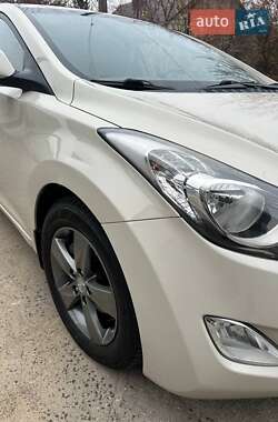 Седан Hyundai Elantra 2012 в Харкові