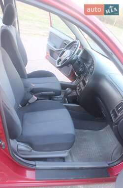 Хэтчбек Hyundai Elantra 2006 в Кривом Роге