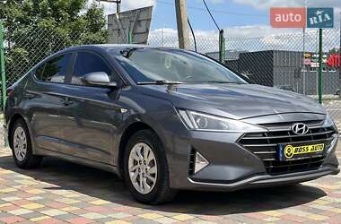 Седан Hyundai Elantra 2019 в Стрию