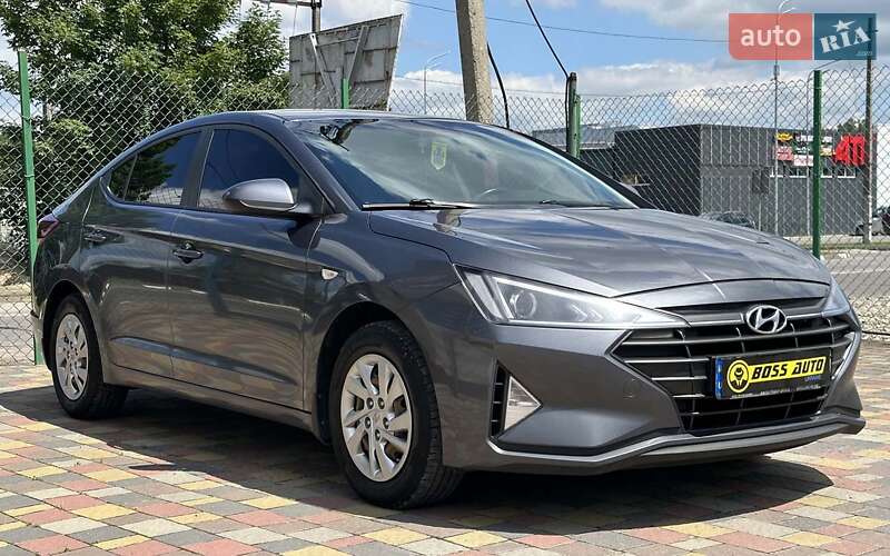 Hyundai Elantra 2019