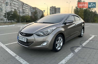 Седан Hyundai Elantra 2012 в Сумах