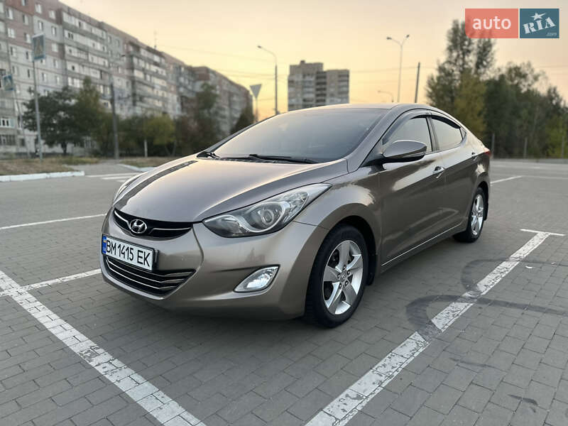 Седан Hyundai Elantra 2012 в Сумах