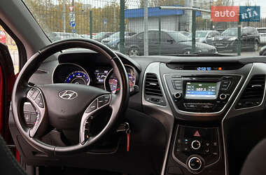 Седан Hyundai Elantra 2014 в Миколаєві