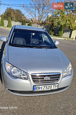 Седан Hyundai Elantra 2008 в Черноморске