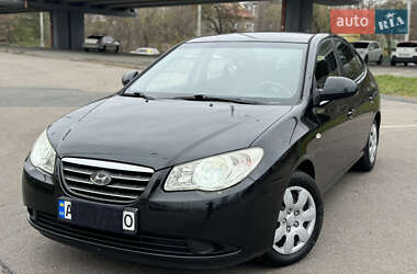 Седан Hyundai Elantra 2008 в Киеве