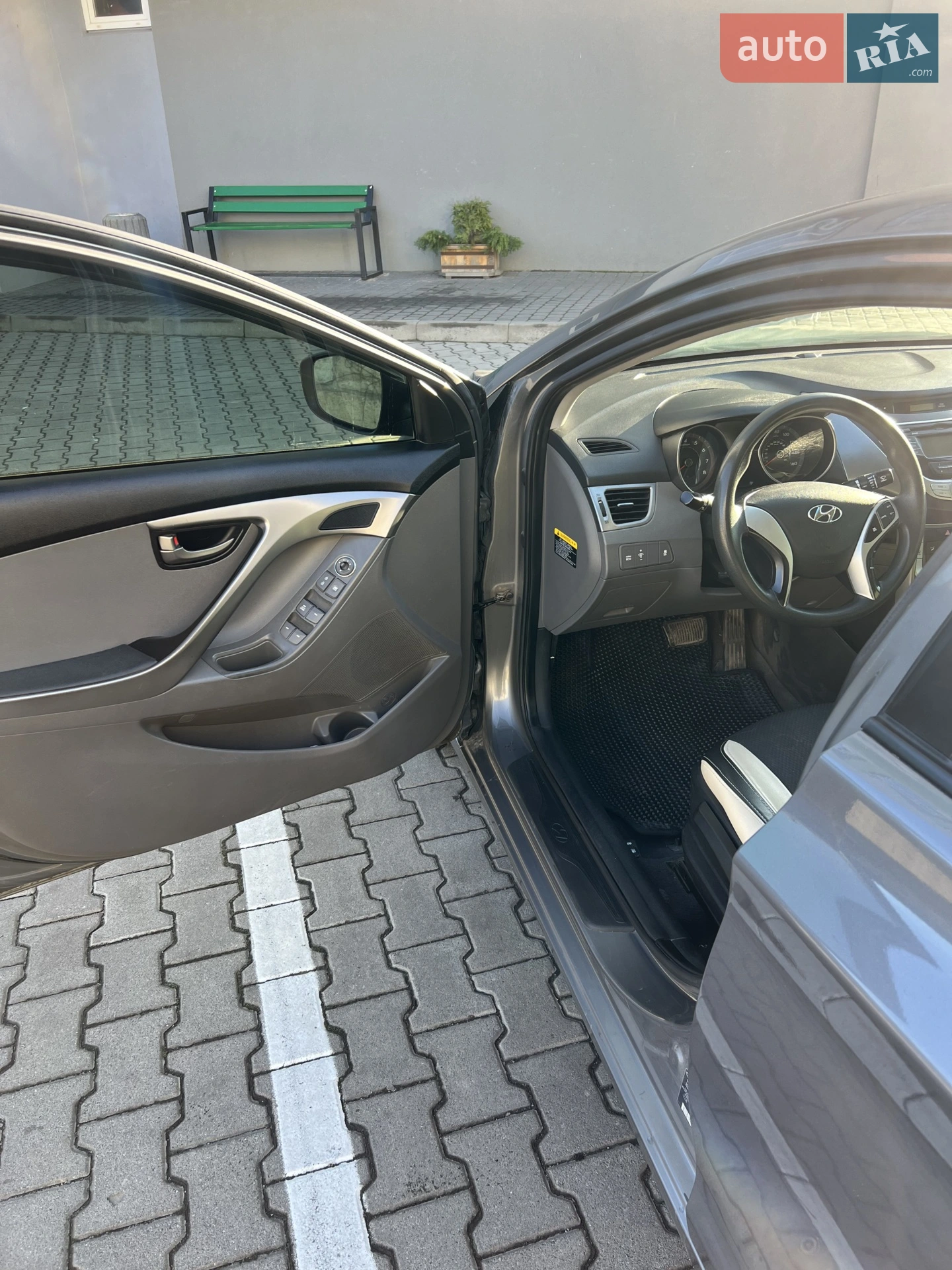 2012 Hyundai Elantra - мініатюра 4