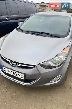 Hyundai Elantra 2013