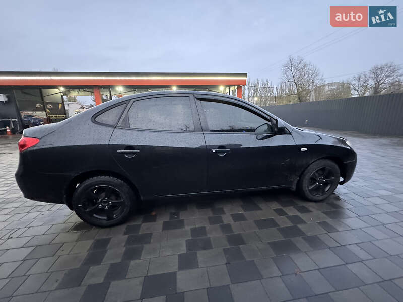 Седан Hyundai Elantra 2008 в Павлограді