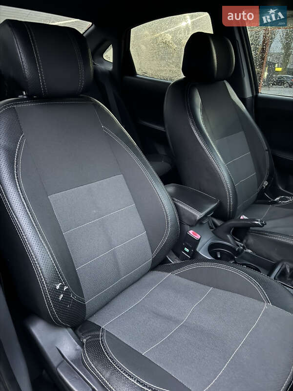 Седан Hyundai Elantra 2008 в Павлограді