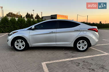 Hyundai Elantra 2011