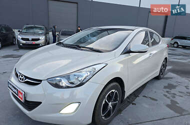 Седан Hyundai Elantra 2012 в Львове