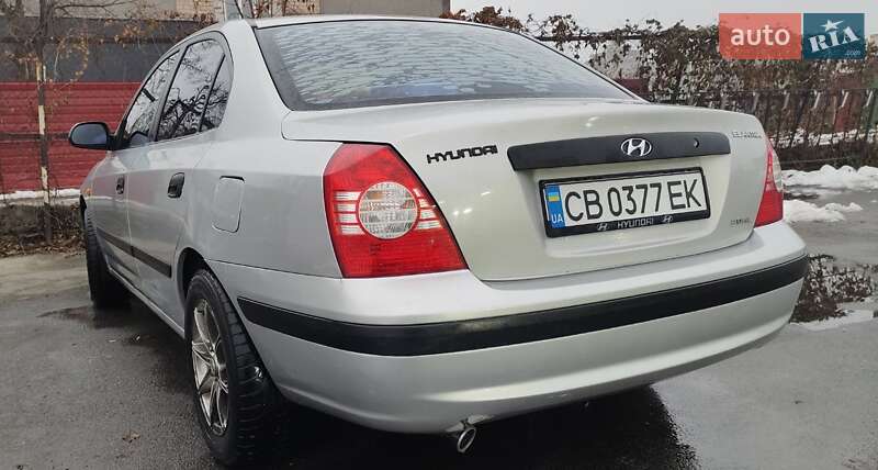 Седан Hyundai Elantra 2004 в Чернигове