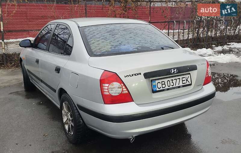 Седан Hyundai Elantra 2004 в Чернигове