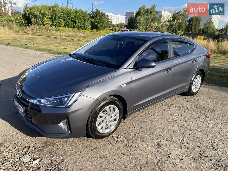 Седан Hyundai Elantra 2019 в Полтаві