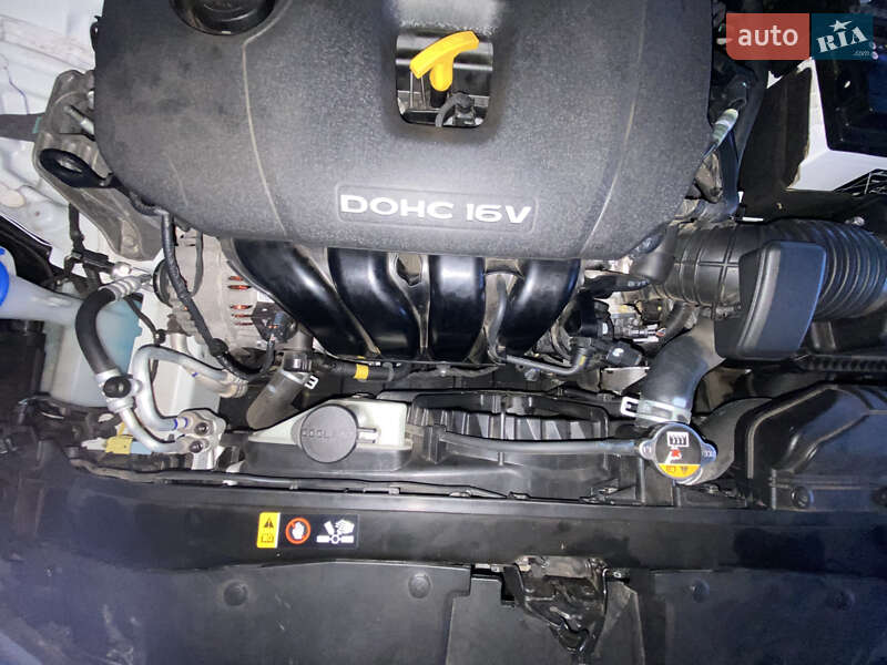 Седан Hyundai Elantra 2018 в Кривом Роге