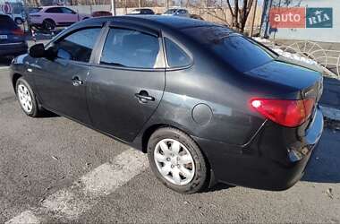 Седан Hyundai Elantra 2008 в Києві